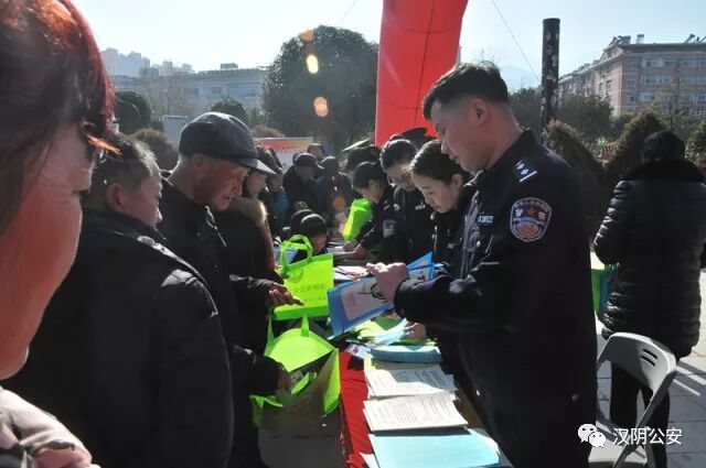 异地报案怎么打110_网上110报警平台_打110报警然后取消报警