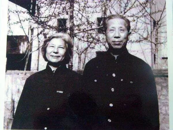 六十五年影像重现，看哭数十万师大学子