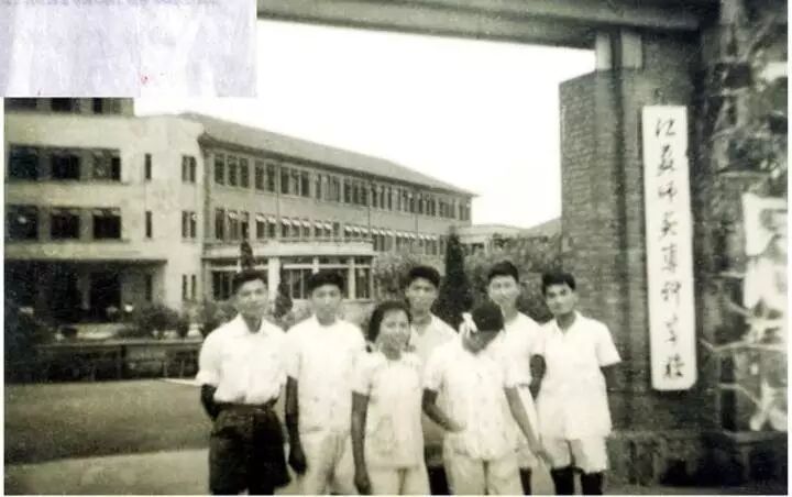 六十五年影像重现，看哭数十万师大学子