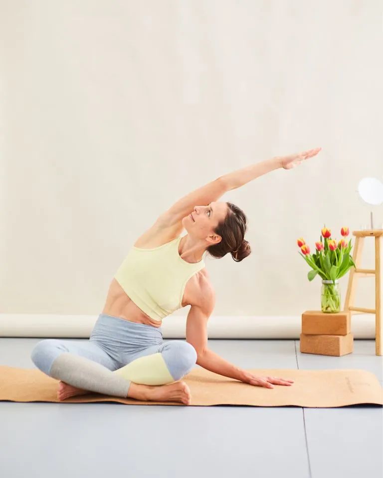 瑜伽动作那么多其实就这7大类看懂了你的练习更有效