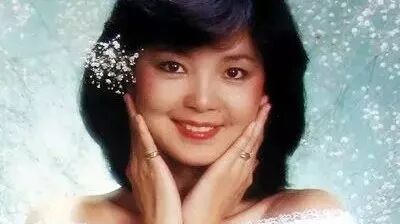 邓丽君一曲《寒梅花开》,祝您冬日幸福安康!