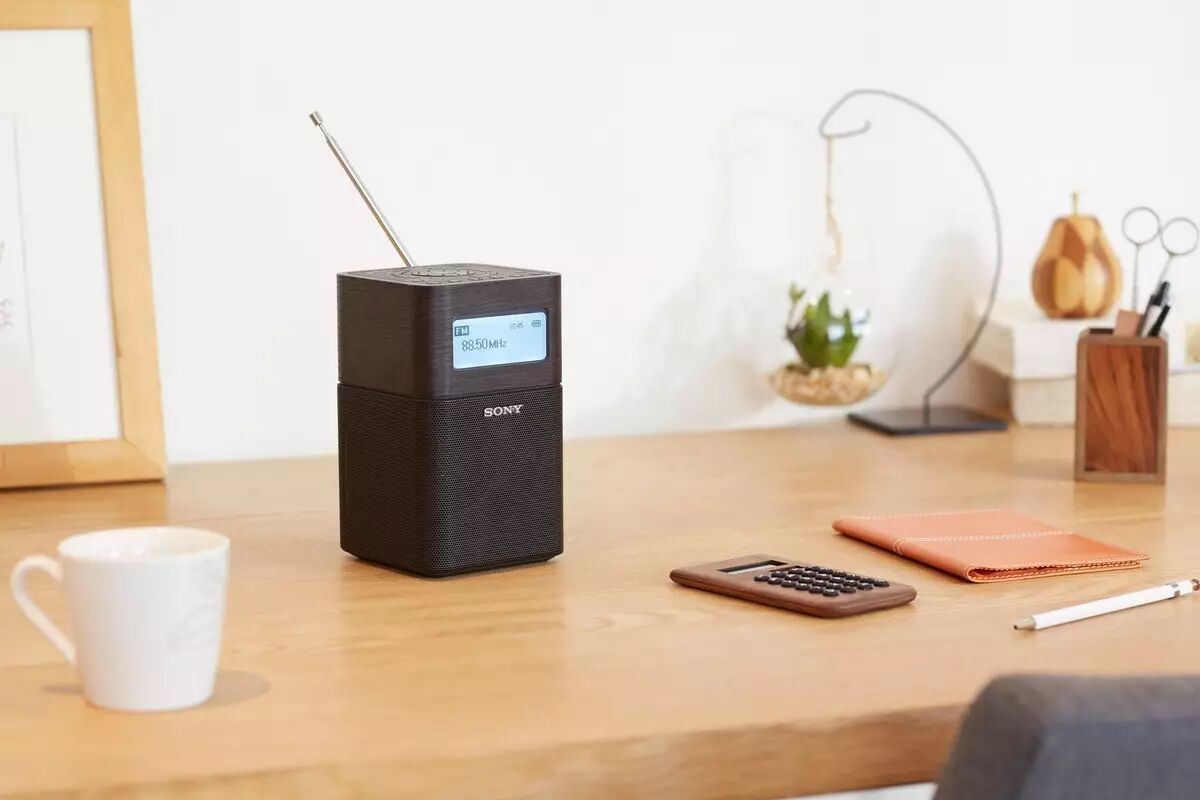 锐迪科 fm 收音_如何增强fm收音信号_fm收音机节目表