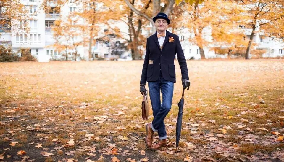 热帖：105岁老爷爷的朋友圈 这特么才叫生活···