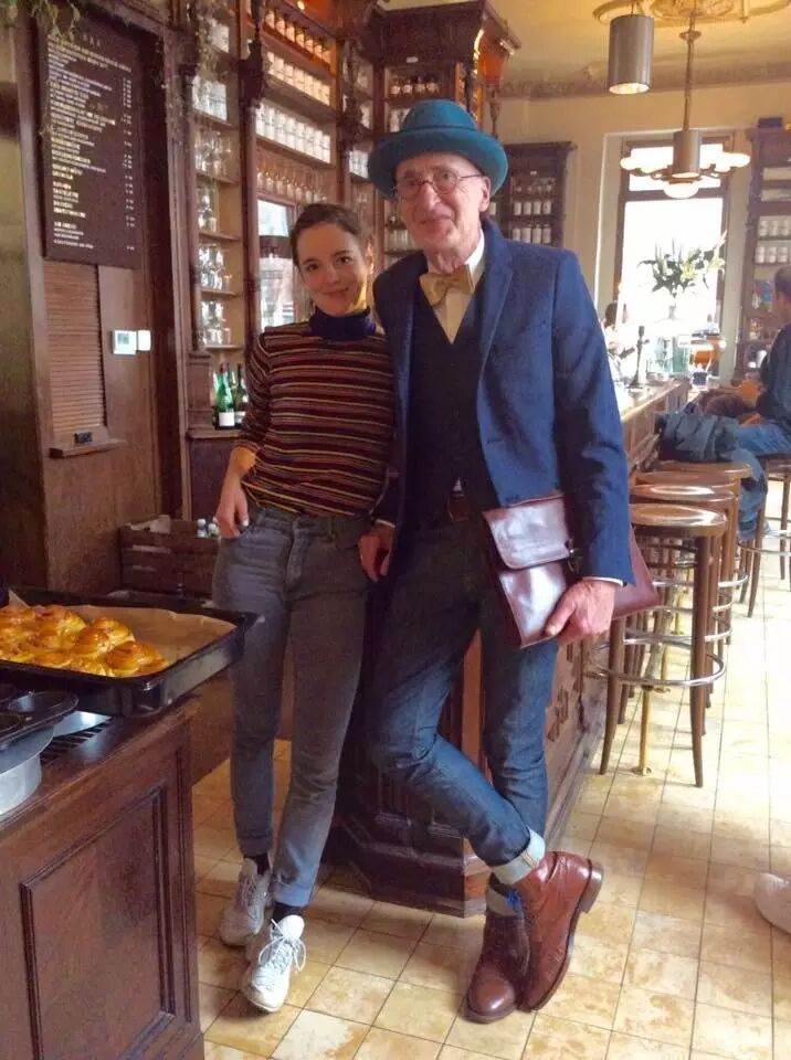 热帖：105岁老爷爷的朋友圈 这特么才叫生活···