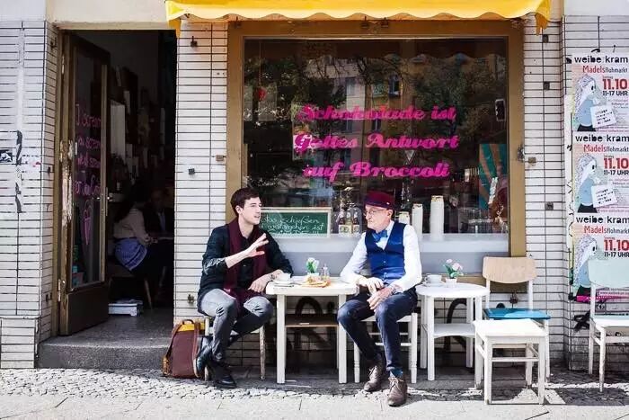 热帖：105岁老爷爷的朋友圈 这特么才叫生活···