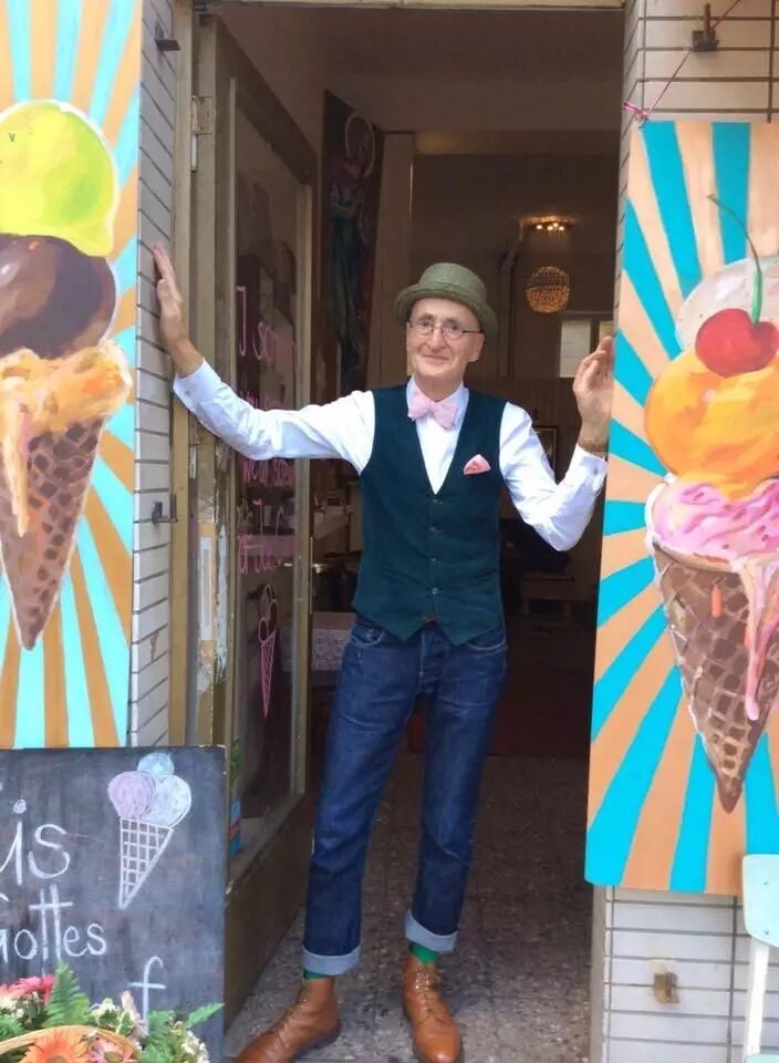 热帖：105岁老爷爷的朋友圈 这特么才叫生活···