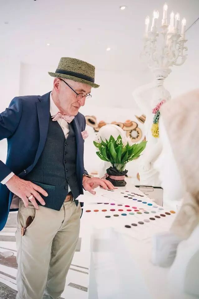 热帖：105岁老爷爷的朋友圈 这特么才叫生活···