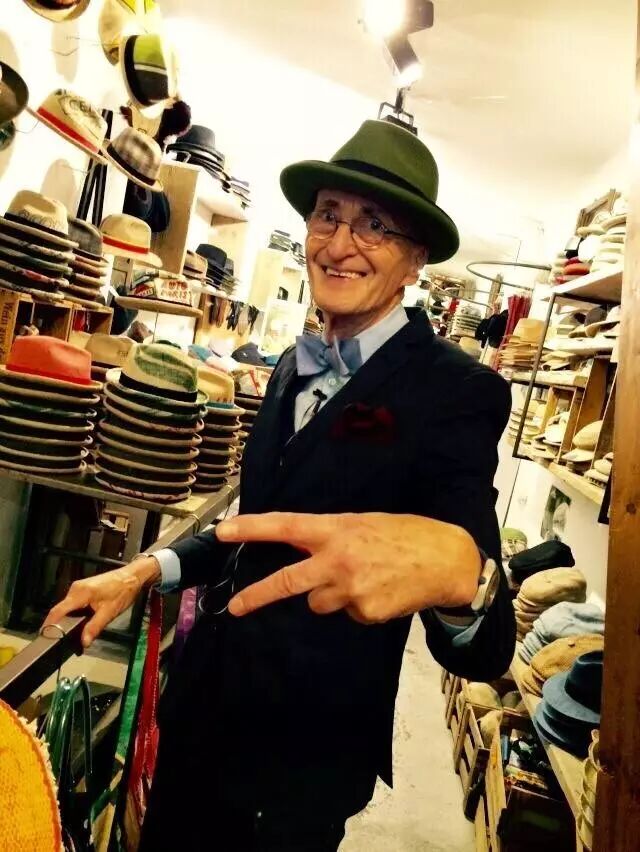 热帖：105岁老爷爷的朋友圈 这特么才叫生活···