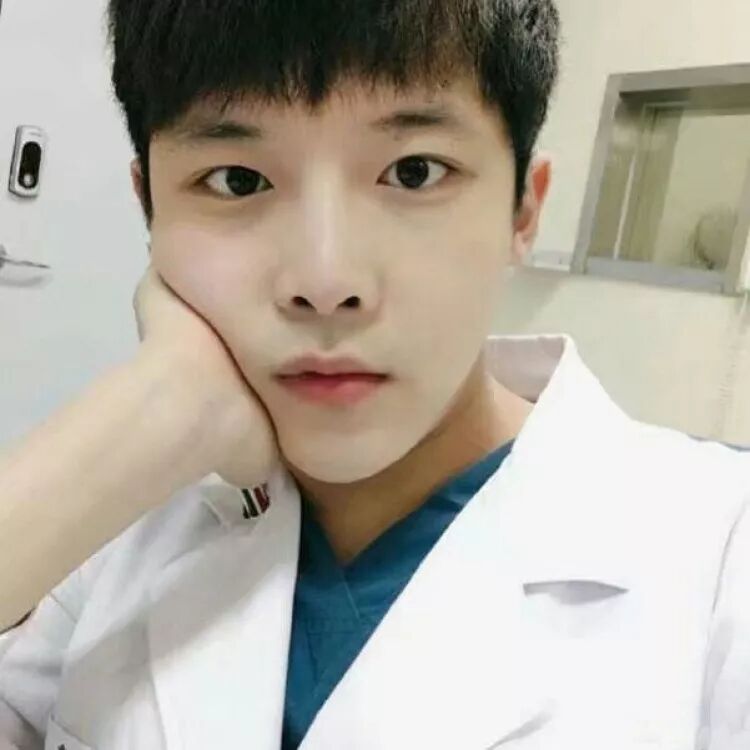 神似李钟硕 这位韩国最帅牙医小哥可以出道了 自由微信 Freewechat