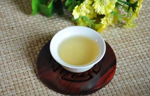 【间茶】人生如茶，先苦后甜，但甜永远比苦来得更持久