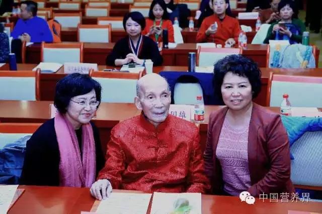 我国妇幼营养泰斗陈学存教授百岁祝福