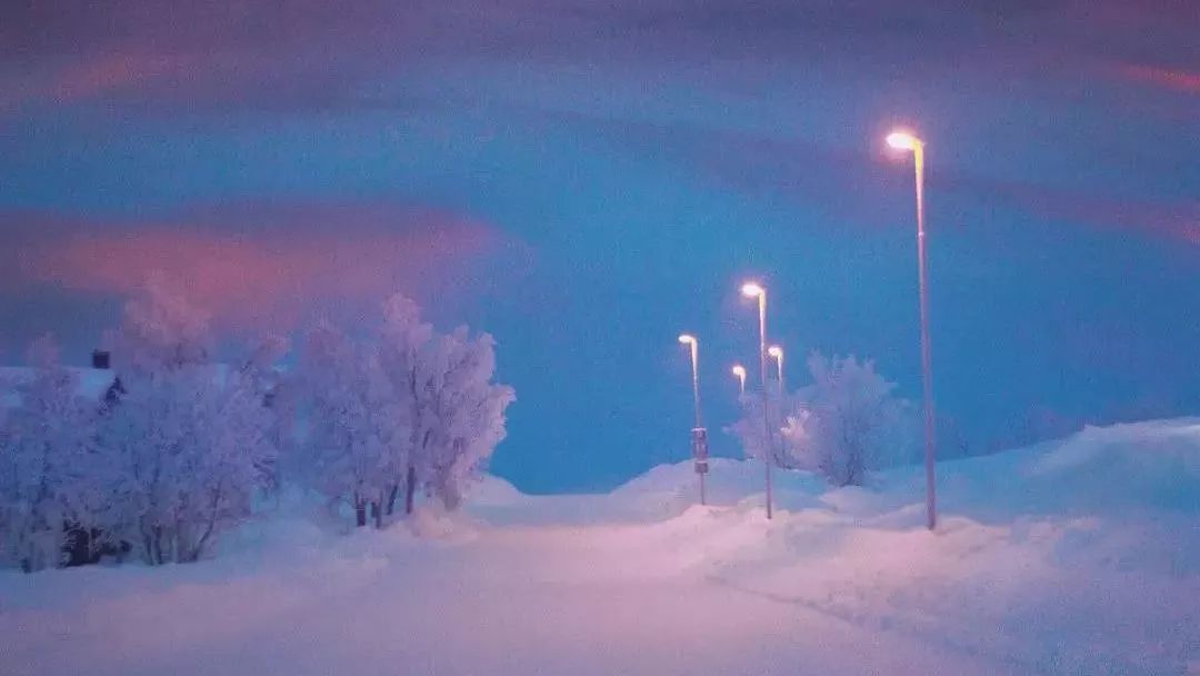 那些在雪夜反复循环过的歌