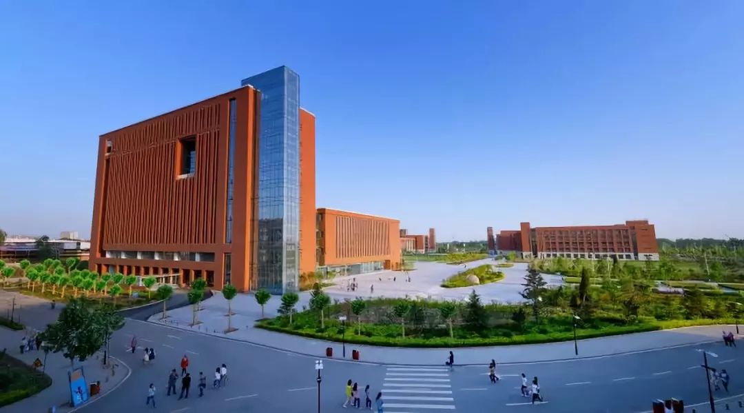 (2)地铁一号线"市体育中心"站,距河南师范大学新联学院4000米(8分钟图片