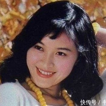 方舒被屠洪刚抛弃16年,独自抚养女儿长大,如今苍老很多,认不出