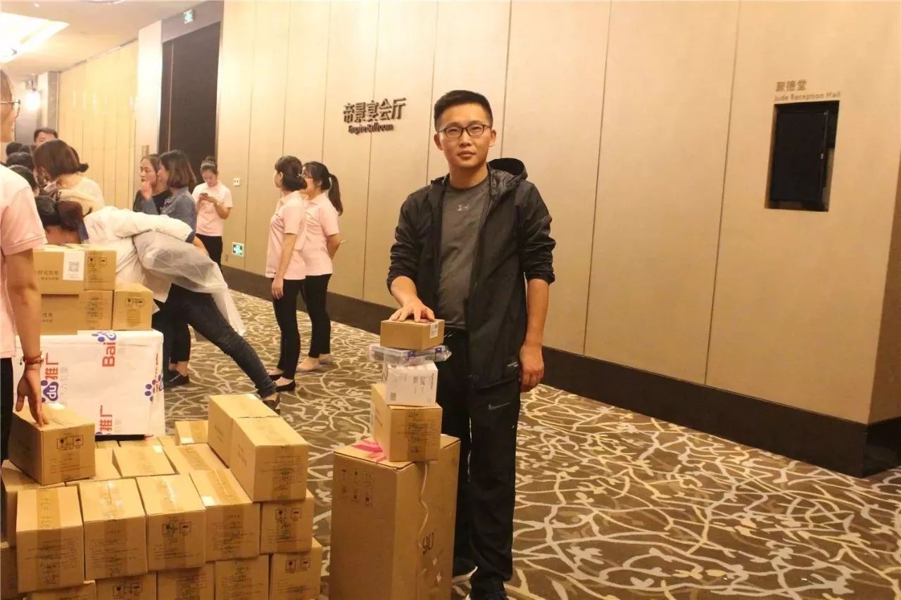 常州網絡公司客服_中國常州網"常州首屆未成年人網絡春晚"專題_常州快遞客服招聘網