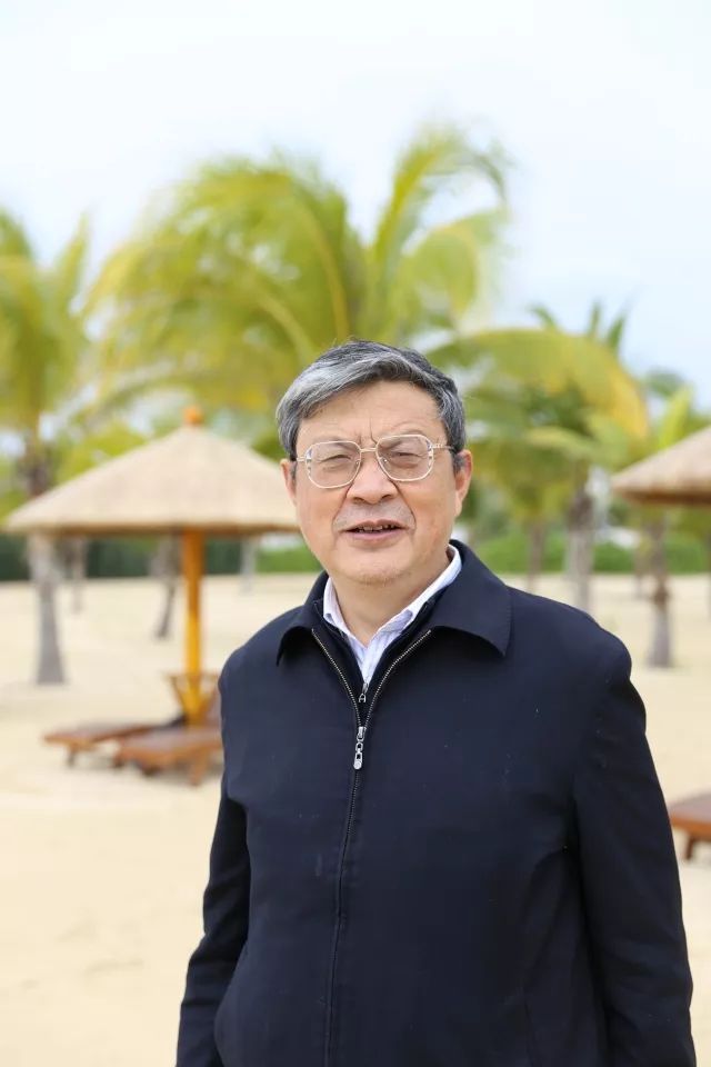 贵州大学教授张新民