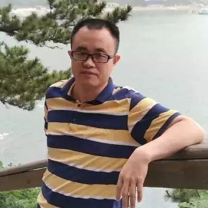 【汪洋专栏】“群狗图” ——《变色龙》细读