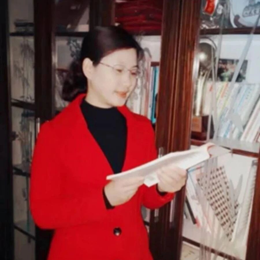 【青春语文·庆华专栏】 保持最美姿态 ——因质疑引出的微课纪实及悟课