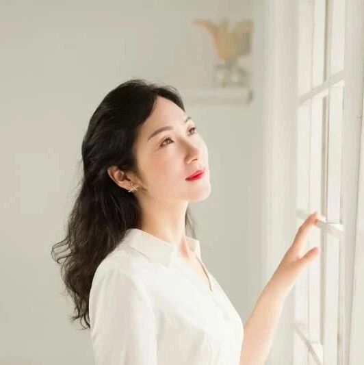 【青春语文·卢望军传统文化与现代文本整合研究】写出人物的精神  ——七下第一单元作文指导
