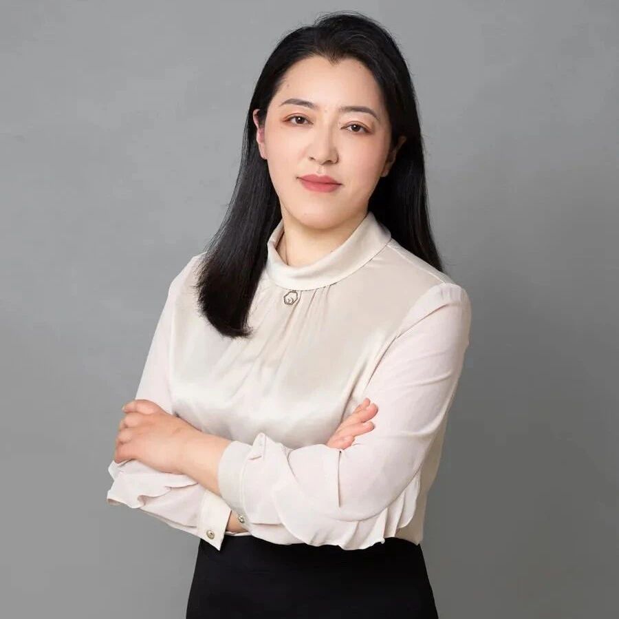 【青春语文·曹静专栏】“坚定前行”文题解读及范文