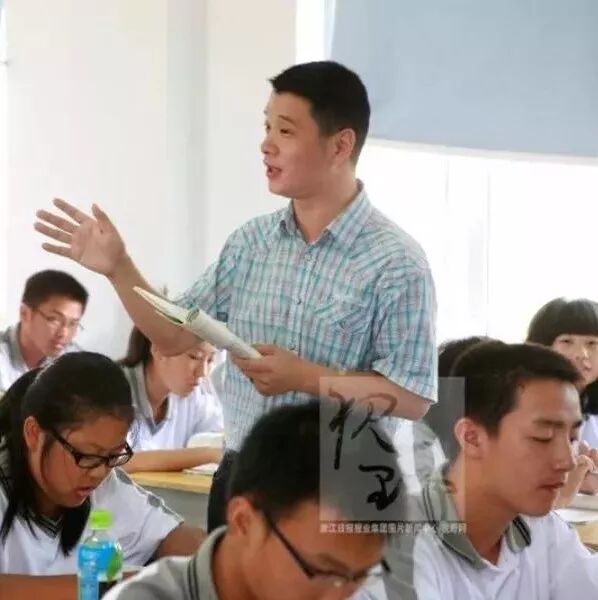 【培东专栏】怀念一只泊在窗外的鸟
