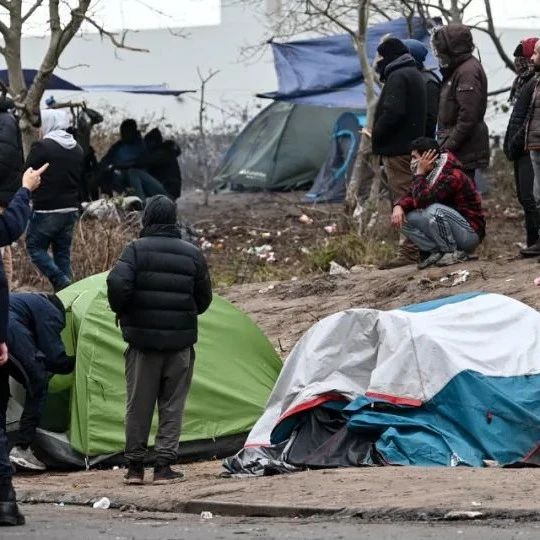 【维观察】法国去年移民人数猛增！禁家庭团聚、限外国人补助，各总统候选人