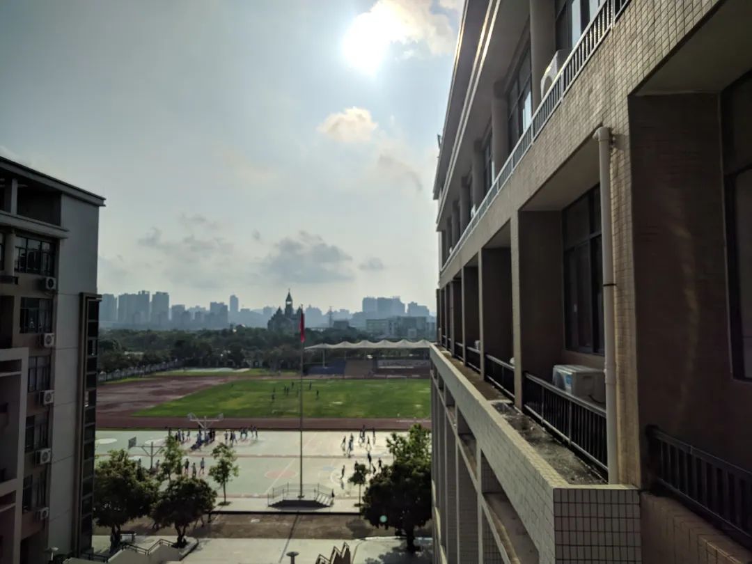 惠州市华罗庚中学 28