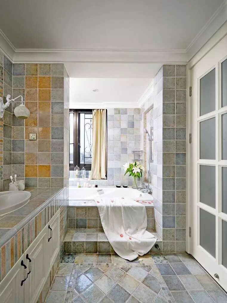 头一次见这么舒适的卫生间布置，原来大家都是这么做的