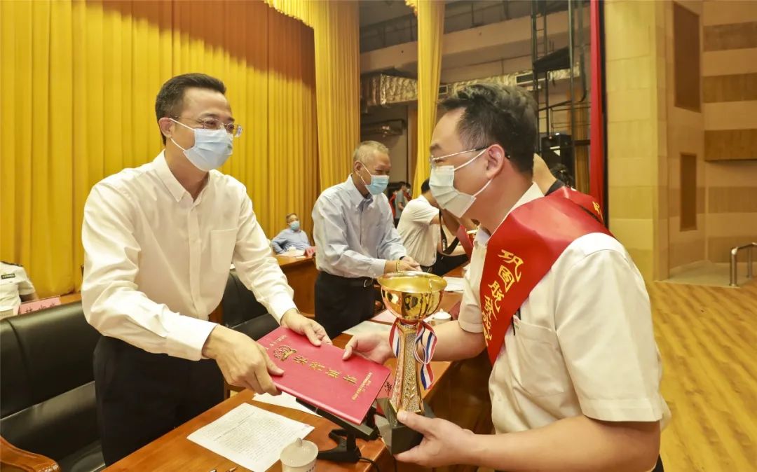 林涛指出,脱贫不是一劳永逸,"扶贫济困"永不过时.
