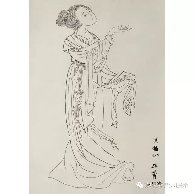 这是芮芮的第一张白描仕女图