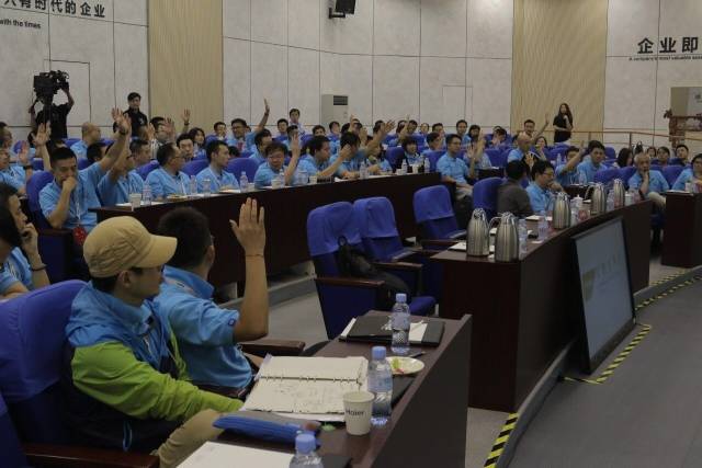 张瑞敏为湖畔大学授课《管理百年》, 惊呆了马云!