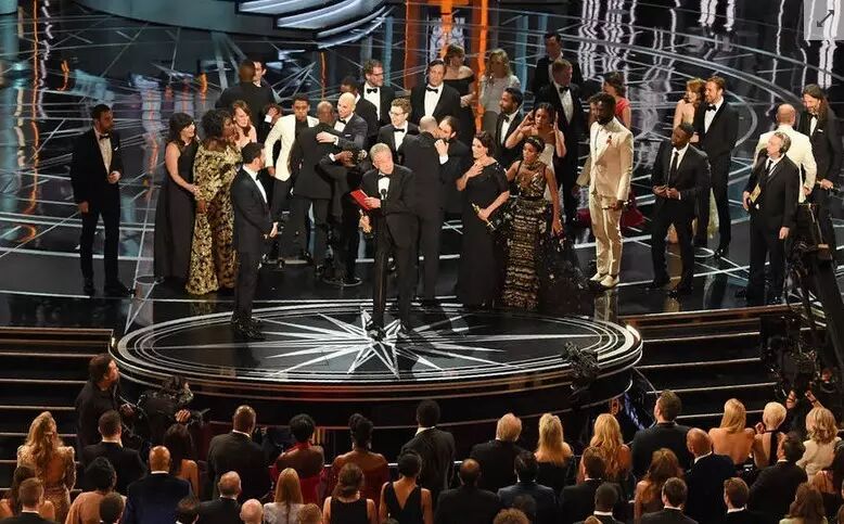 不必心疼特朗普 奥斯卡的表演台一直都爱讲政治