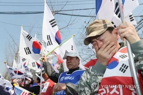 支持萨德候选人全面反超 韩大选民调透露什么信号