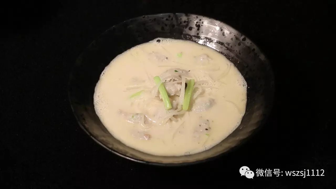 用鲮鱼滑配搭萝卜丝,做一道清甜又暖胃的家常菜