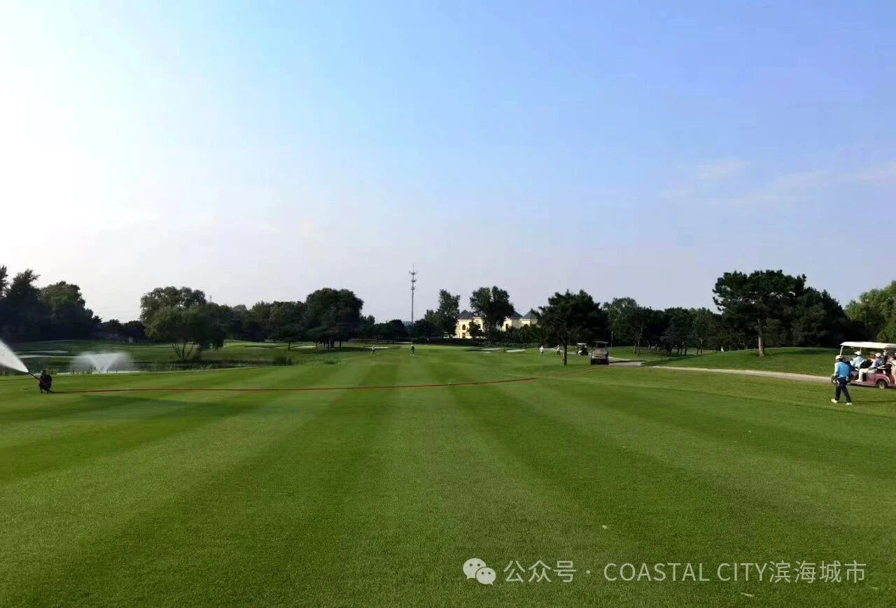 以球会友 共谋发展——滨海城市发展集团受邀参加打遍全球高尔夫球会六月例赛