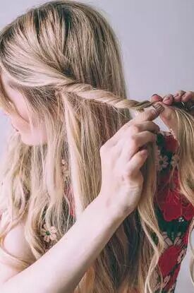 【美发】春之将至，用这款唯美发型迎来春意盎然的每一天吧~