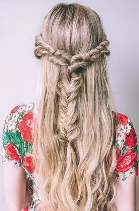 【美发】春之将至，用这款唯美发型迎来春意盎然的每一天吧~