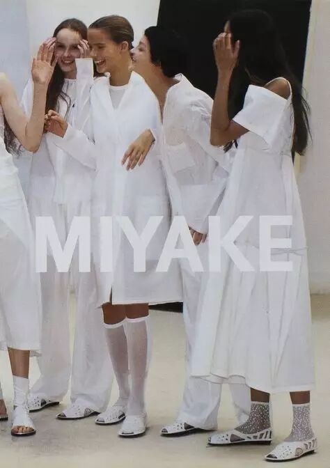 三宅一生——“他的设计不时髦，却让有品位的女士更迷人”