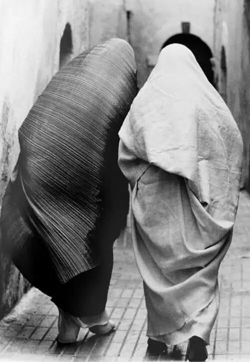 日本设计大师三宅一生：我的追求，与时髦无关