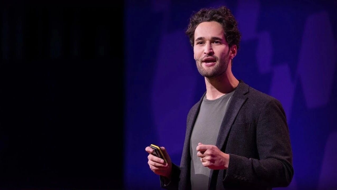 【TED演讲】关于工作在未来的三个猜想（中英字幕）