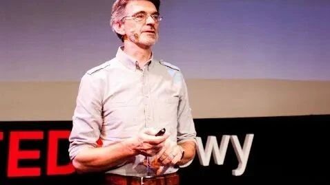 演讲稿+视频下载，公众号回复关键词277获取⭐【TED演讲】让我们来讨论死亡（中英字幕）