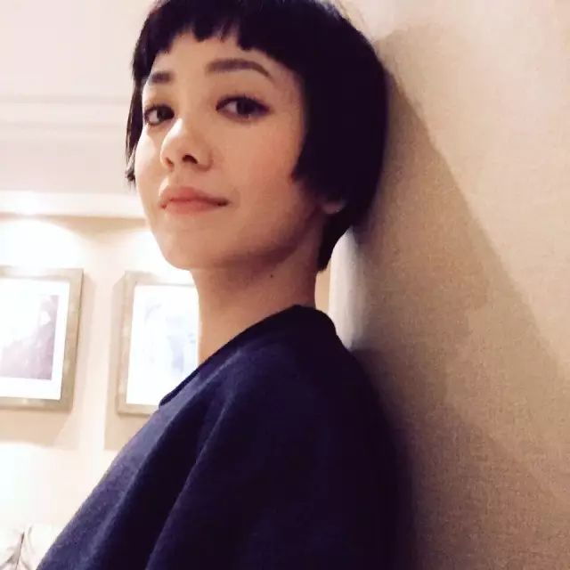 时间,给采洁当助理的学生 就曾被她的认真吓到了:郭采洁是真的很敬业