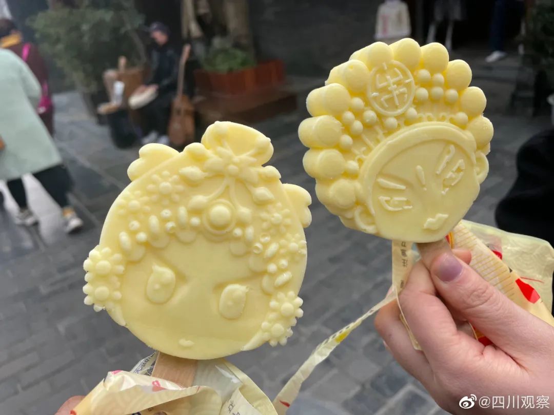 三星堆青铜面具雪糕火了郑州也有网友太好看了舍不得吃