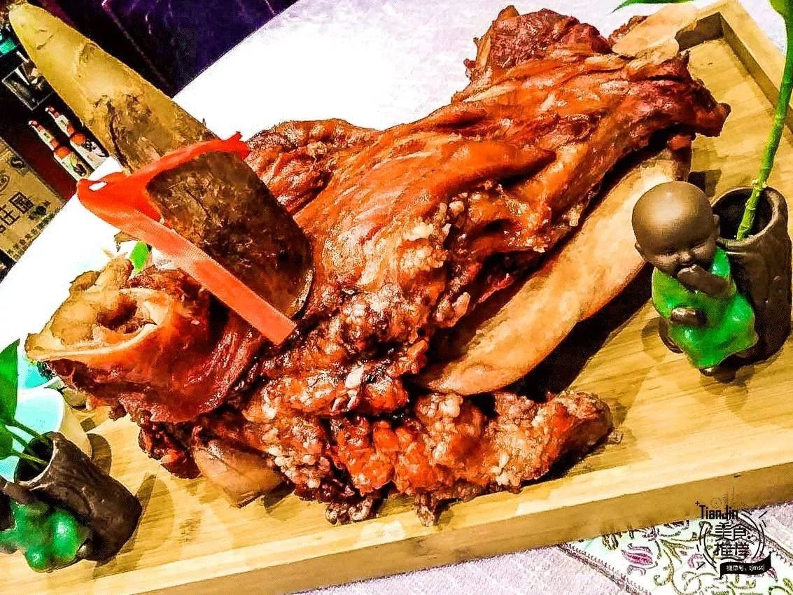 稀有"牛头宴"津城惊现,霸气冲天!