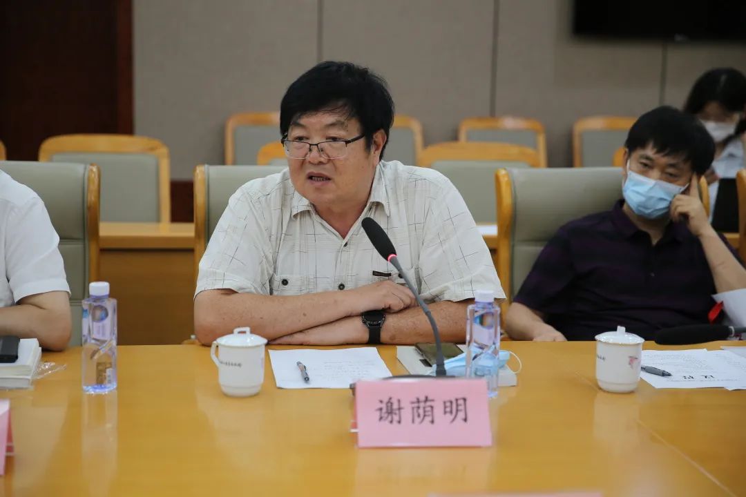 中共北京市委党史研究室原主任谢荫明研究员肯定了本套丛书在史料搜集