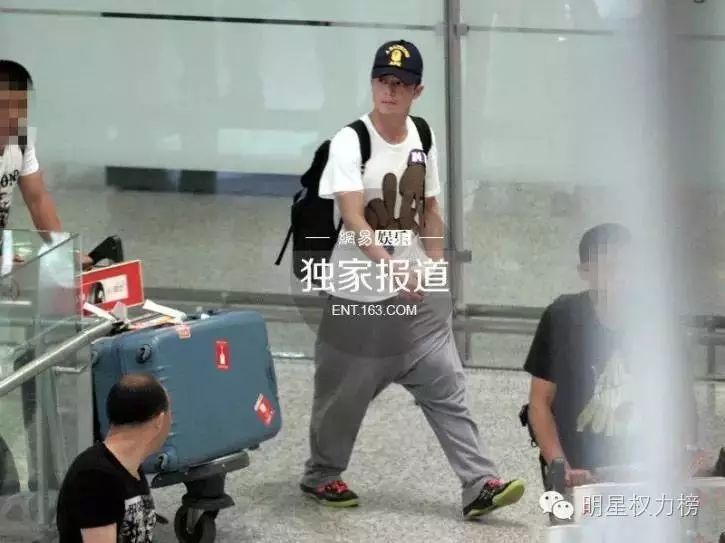 胡歌霍建华一米四阿娇一米二?!现在的摄影师大哥你们都...