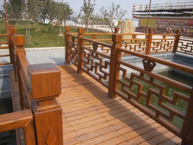 suv鋪木地板_鋪什么地板好_二手房 地板打掉重鋪 價(jià)格