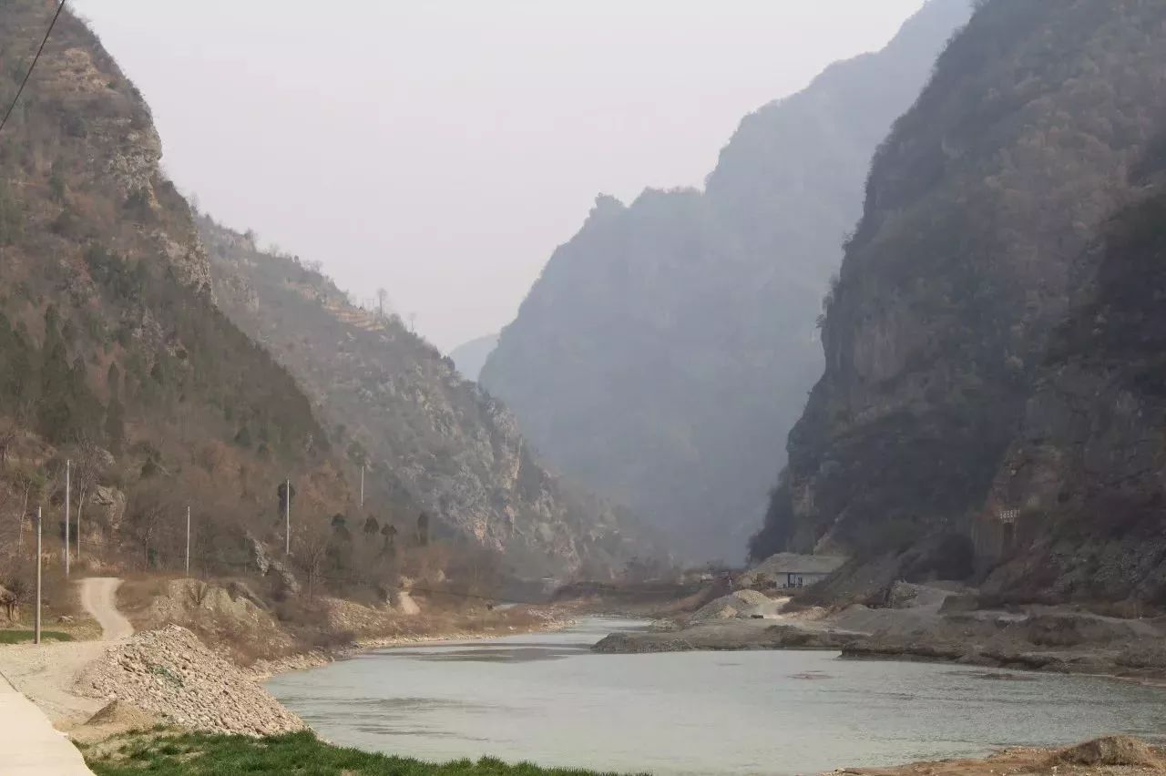 行走康县太石乡甘柏树沟,寻找梦中的英雄—阎二