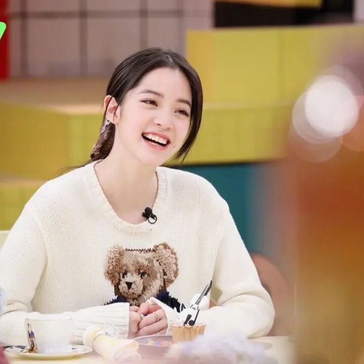 欧阳娜娜这是什么神奇朋友圈?