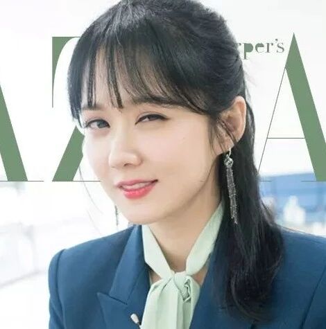 张娜拉你快点老吧!我20岁的肌肤要输给你了......